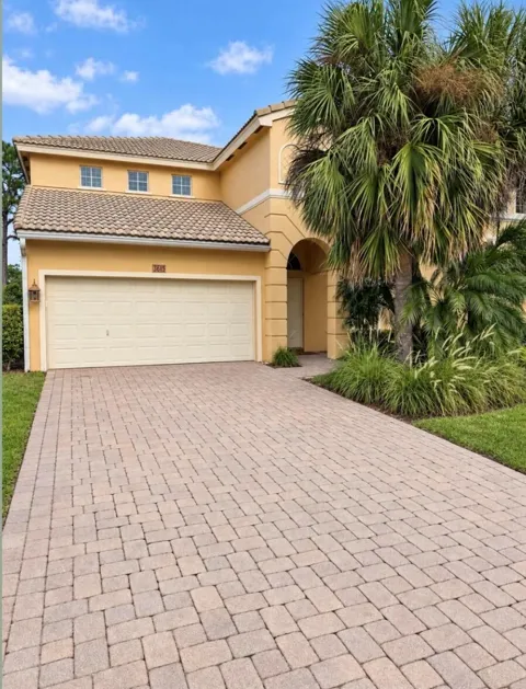 3615 NW DEER OAK DRIVE