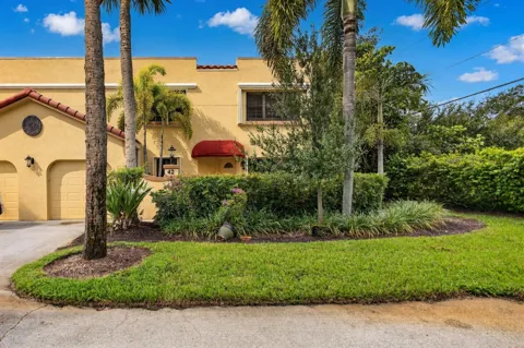 42 Uno Lago Drive