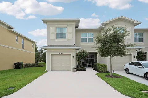 2280 NW TREVISO CIRCLE