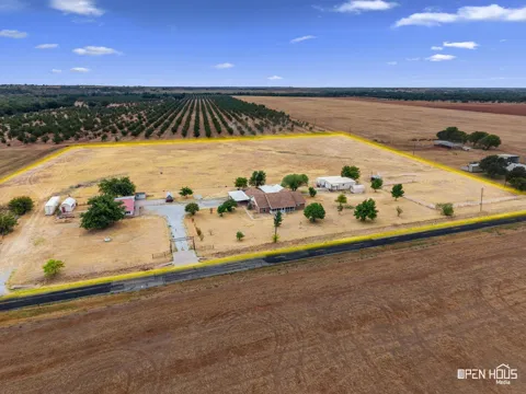 2657 FM 171 ROAD