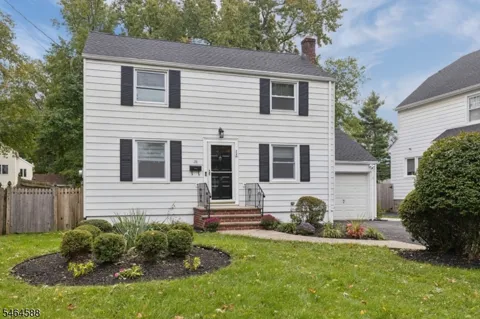 28 Laurel Pl