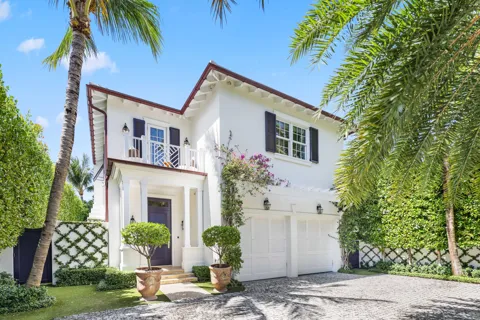 308 COCOANUT Row