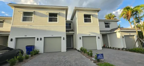 161 LAKESIDE LANDING COURT
