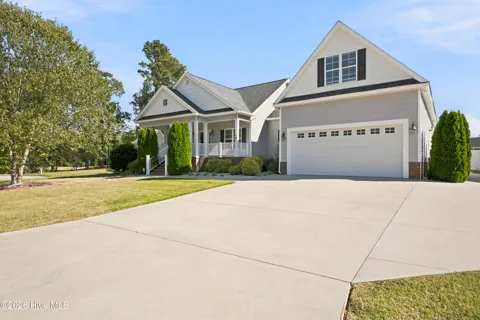 3806 Ramblewood Hill Drive W