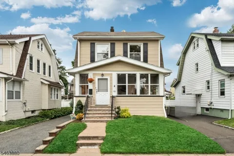 60 Mohr Ave