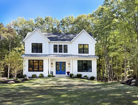 2329 Lakeshore Drive