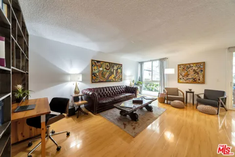 5650 Sumner Way #104