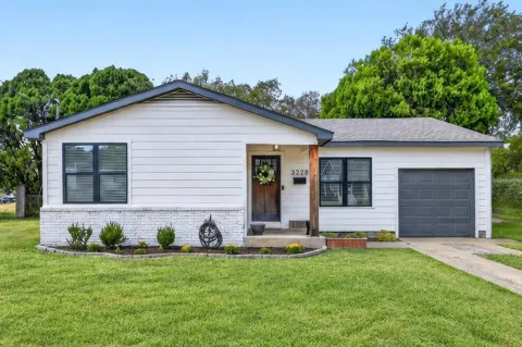 3228 Olive Place