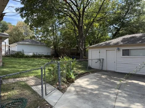 10106 Shadyview Drive
