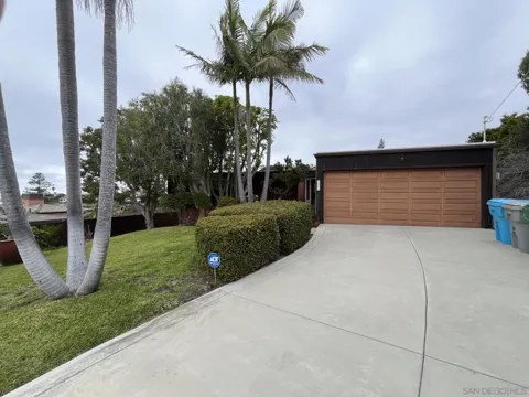 5943 La Jolla Corona Drive