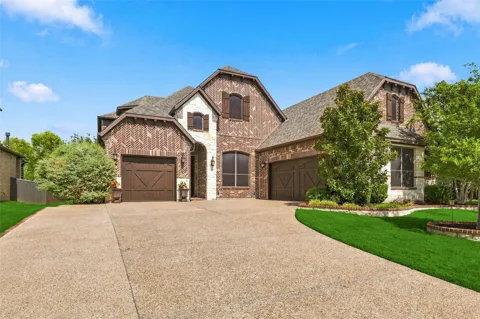 840 Waterview Drive