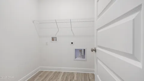 554 HANCOCK WAY