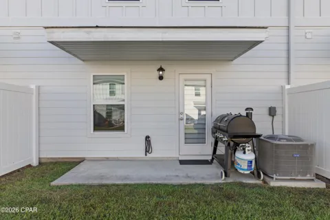 496 Melrose Way