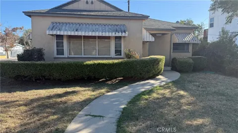 1802 W 35th Place