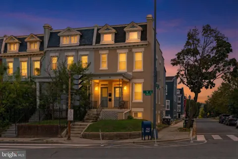 141 V STREET NE #1