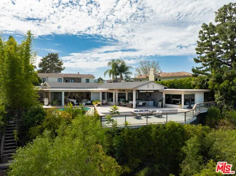 2052 Stradella Road