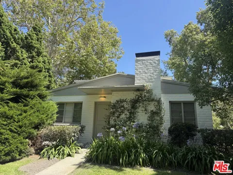 5333 Village Green