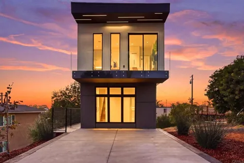 2514 44th Street