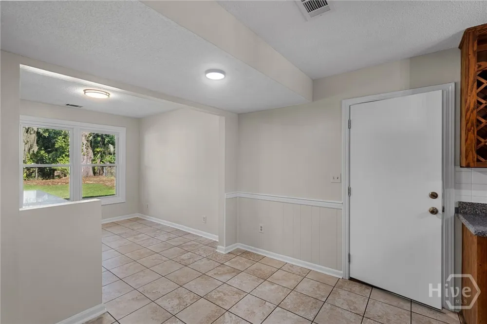 2019 Ashley Road Savannah, GA 31410