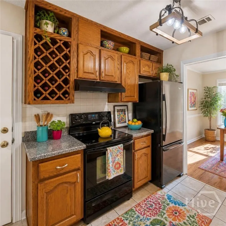 2019 Ashley Road Savannah, GA 31410