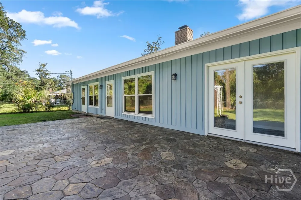 2019 Ashley Road Savannah, GA 31410