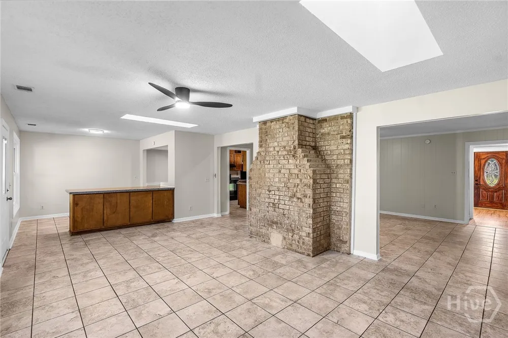 2019 Ashley Road Savannah, GA 31410