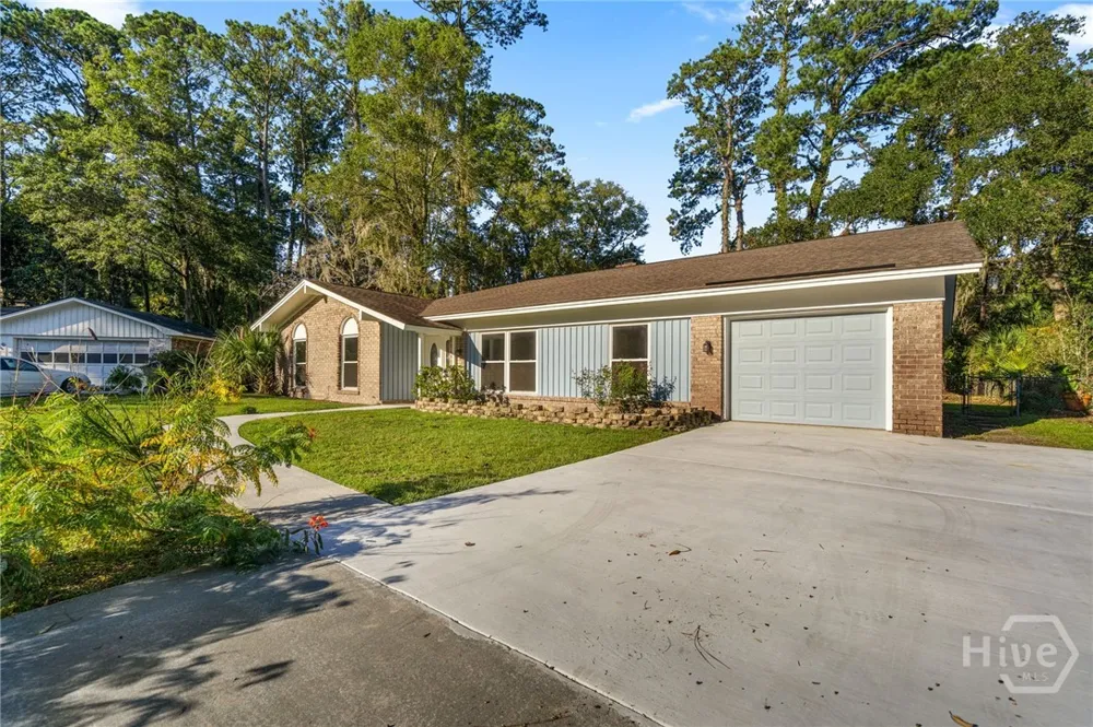 2019 Ashley Road Savannah, GA 31410