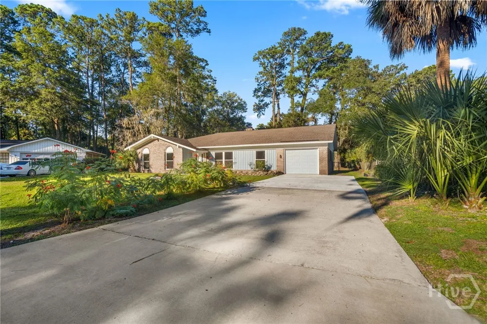 2019 Ashley Road Savannah, GA 31410