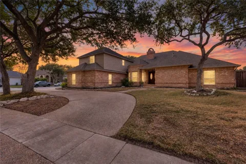 7629 LAKE BOLSENA DRIVE