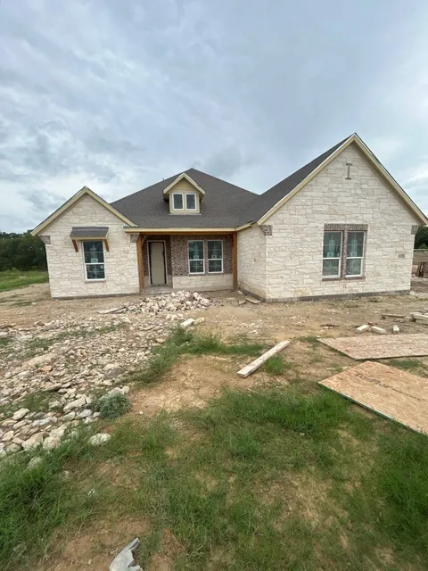 1115 Perrin Lane