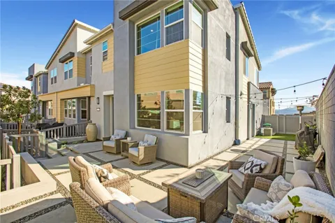 745 Hazel Dr