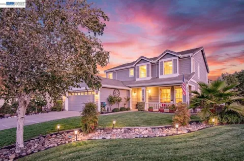 877 Curlew Rd.