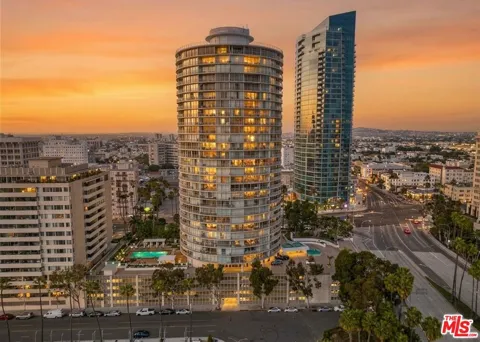 700 E Ocean Boulevard #1102