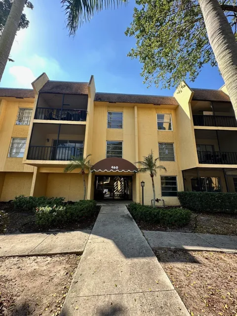 460 NW 20th Street #3040