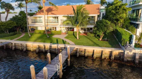 336 VENETIAN DRIVE #1