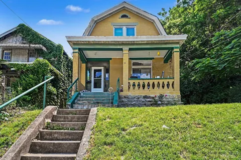 3566 Vine Street