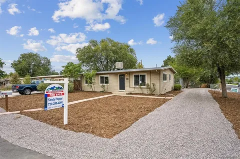 2201 W 56th Place