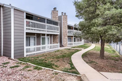 18094 E Ohio Avenue #104