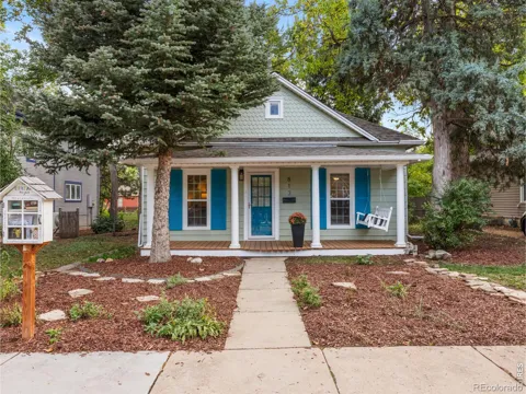 813 Laporte Avenue