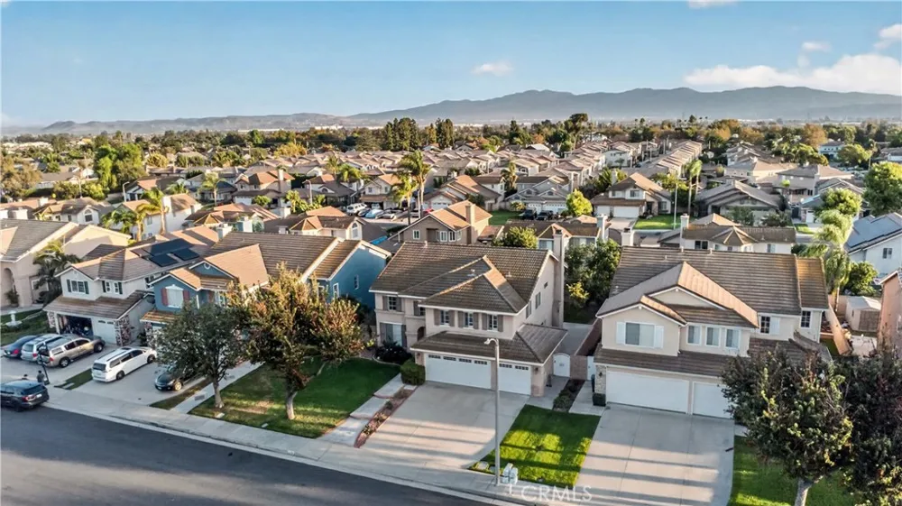 580 E Hazeltine Ontario, CA 91761