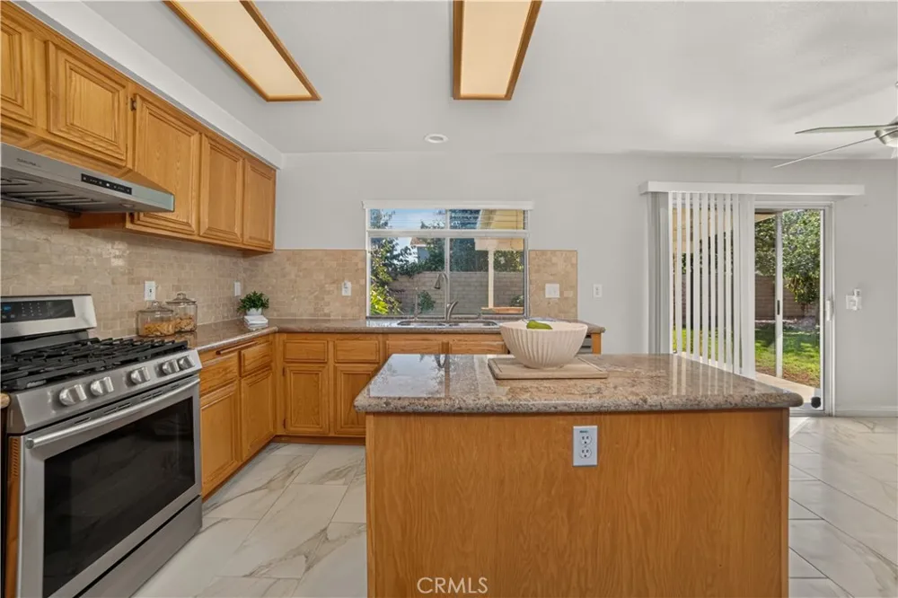 580 E Hazeltine Ontario, CA 91761
