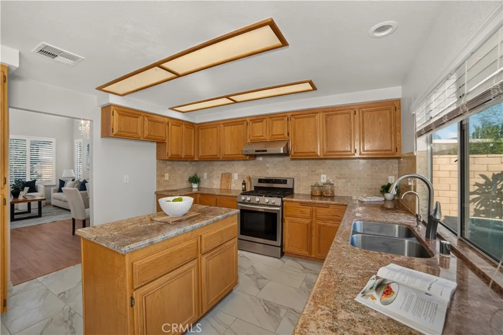 580 E Hazeltine Ontario, CA 91761