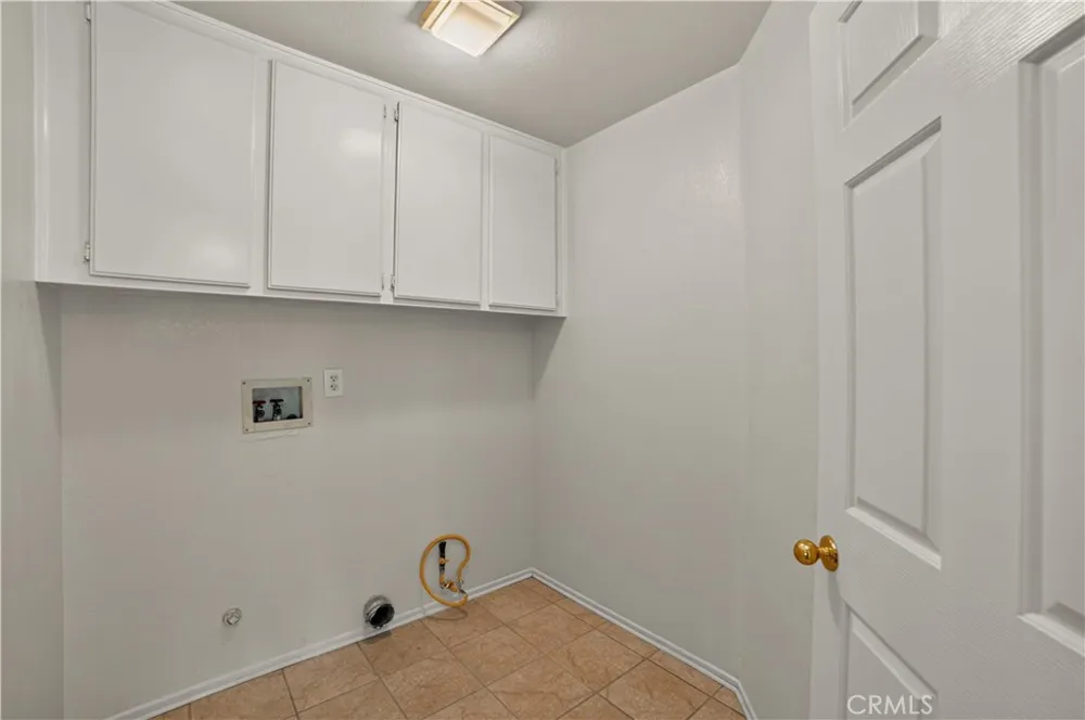 580 E Hazeltine Ontario, CA 91761