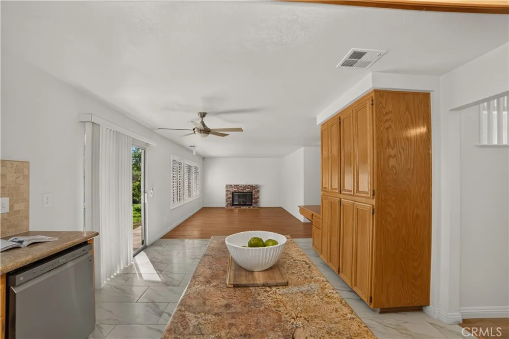 580 E Hazeltine Ontario, CA 91761