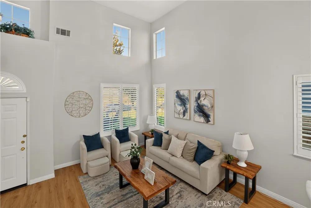 580 E Hazeltine Ontario, CA 91761