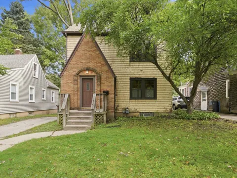 1611 South Boulevard