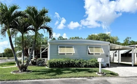 Turquoise Avenue #22T