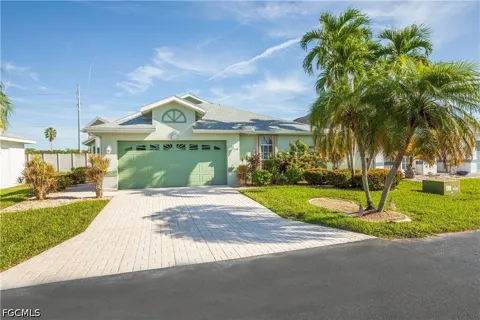Sabal Springs Boulevard