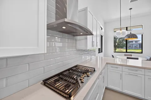 10490 S Lago Vista Circle
