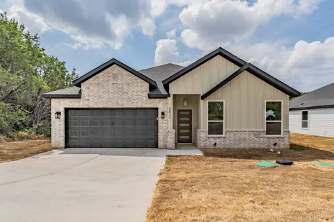 5822 Stonegate Circle